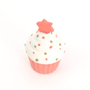 Witte cupcake van porselein – rode ster